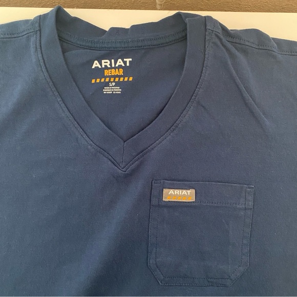 Ariat Rebar Cotton Strong American Flag Graphic Workwear T-Shirt Size SP V-neck‎ - Picture 5 of 11